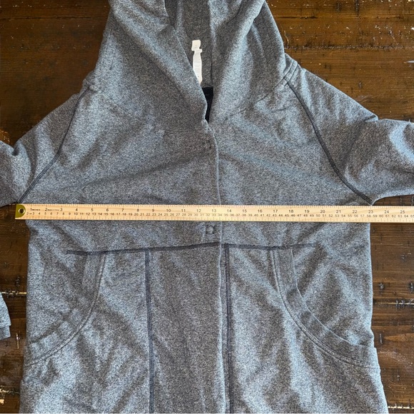 lululemon athletica Charcoal Snap Jacket - Women's Size 10 - Picture 9 of 11